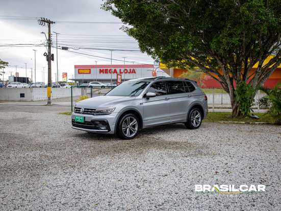 VOLKSWAGEN-TIGUAN-2019