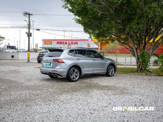 VOLKSWAGEN-TIGUAN-2019