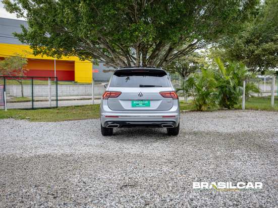 VOLKSWAGEN-TIGUAN-2019