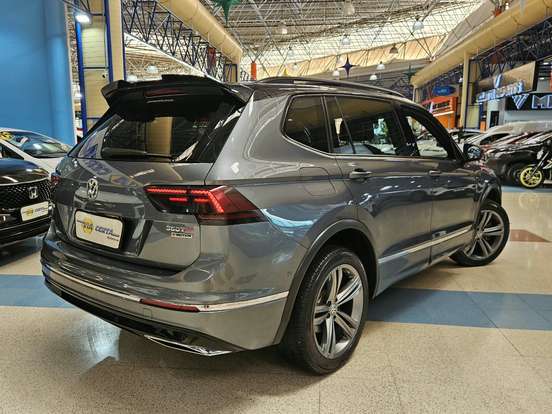 VOLKSWAGEN-TIGUAN-2019