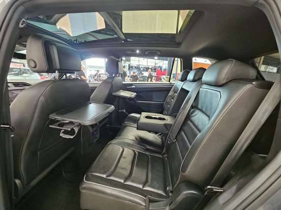 VOLKSWAGEN-TIGUAN-2019