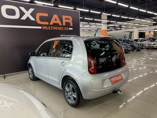 VOLKSWAGEN-UP-2016