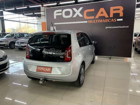 VOLKSWAGEN-UP-2016