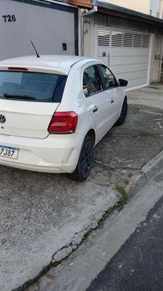 VOLKSWAGEN-GOL-2021