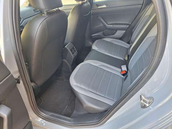 VOLKSWAGEN-NIVUS-1.0 200 TSI TOTAL FLEX HIGHLINE AUTOMÁTICO VOLKSWAGEN-NIVUS-2023