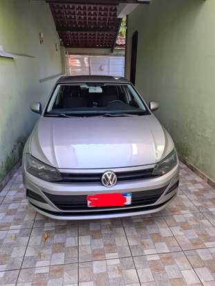 VOLKSWAGEN-POLO-2019