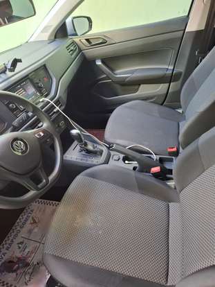 VOLKSWAGEN-POLO-2019