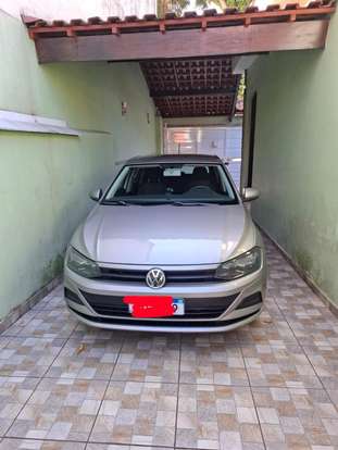 VOLKSWAGEN-POLO-2019