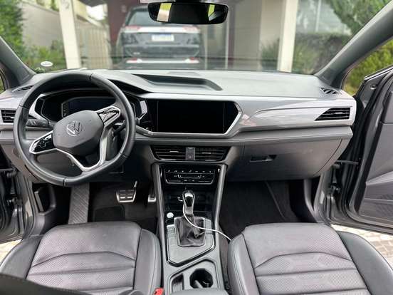 VOLKSWAGEN-TAOS-2024