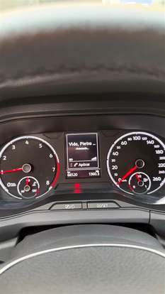 VOLKSWAGEN-T-CROSS-2021