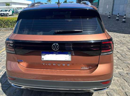 VOLKSWAGEN-T-CROSS-2019