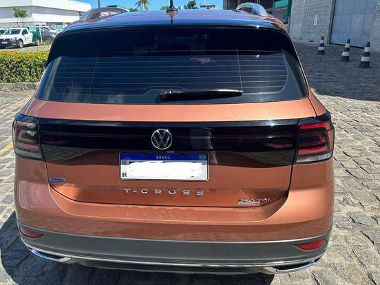 VOLKSWAGEN-T-CROSS-1.4 250 TSI TOTAL FLEX HIGHLINE AUTOMÁTICO VOLKSWAGEN-T-CROSS-2019