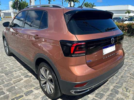 VOLKSWAGEN-T-CROSS-1.4 250 TSI TOTAL FLEX HIGHLINE AUTOMÁTICO VOLKSWAGEN-T-CROSS-2019