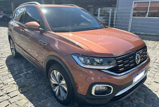 VOLKSWAGEN-T-CROSS-2019