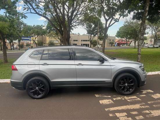 VOLKSWAGEN-TIGUAN-2019