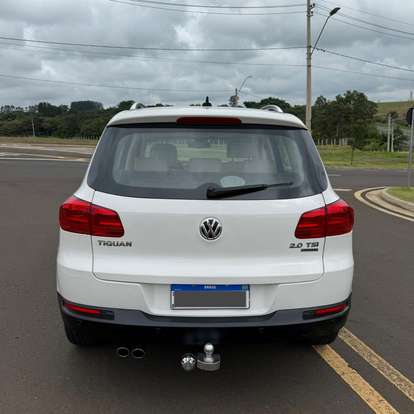 VOLKSWAGEN-TIGUAN-2013