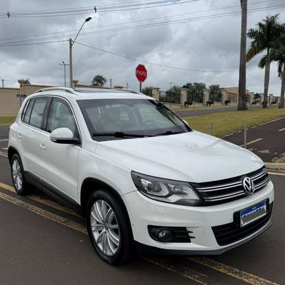 VOLKSWAGEN-TIGUAN-2013