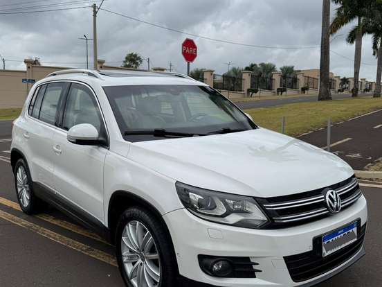 VOLKSWAGEN-TIGUAN-2.0 TSI 16V TURBO GASOLINA 4P TIPTRONIC VOLKSWAGEN-TIGUAN-2013