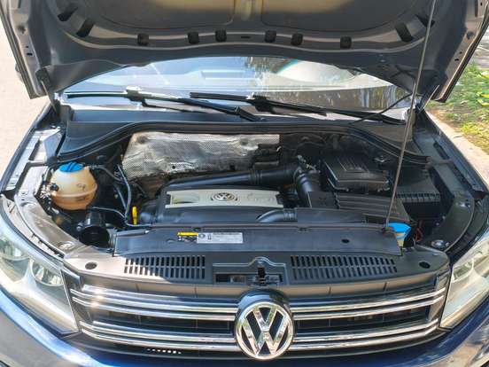 VOLKSWAGEN-TIGUAN-2014