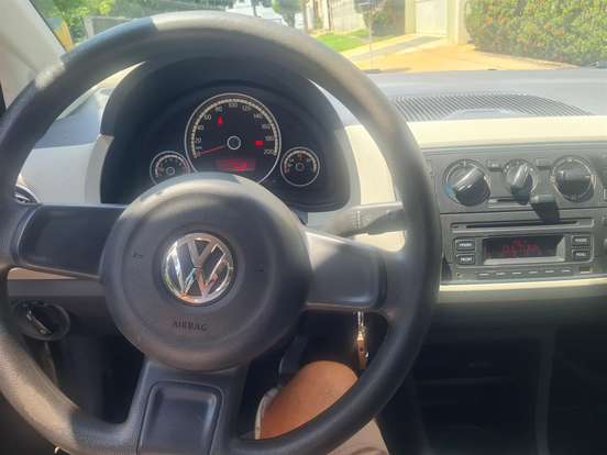 VOLKSWAGEN-UP-1.0 MPI MOVE UP 12V FLEX 4P MANUAL VOLKSWAGEN-UP-2015