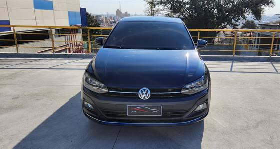 VOLKSWAGEN VIRTUS 1.0 200 TSI HIGHLINE AUTOMÁTICO