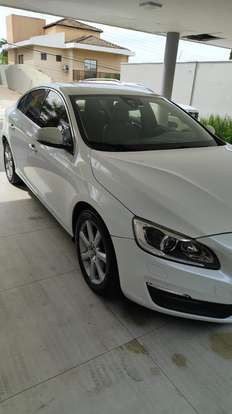 VOLVO-S60-2017