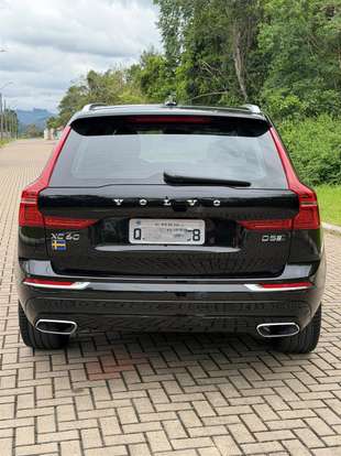VOLVO-XC60-2019