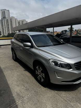 VOLVO-XC60-2015