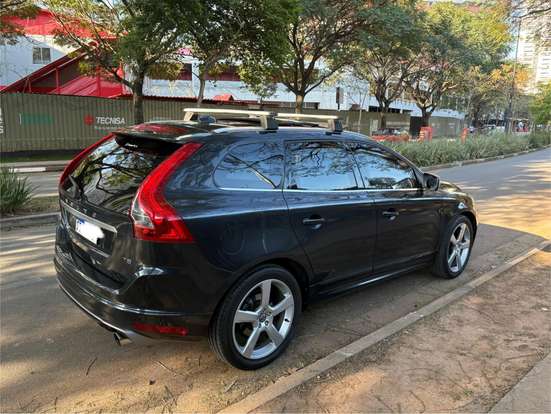VOLVO-XC60-2014