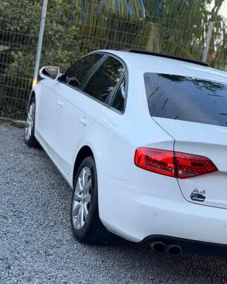AUDI-A4-2011