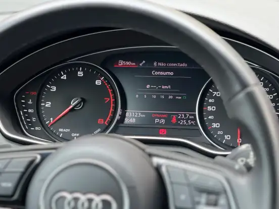 AUDI-A4-2021