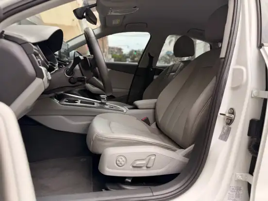 AUDI-A4-2021