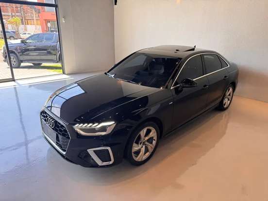 AUDI-A4-2021