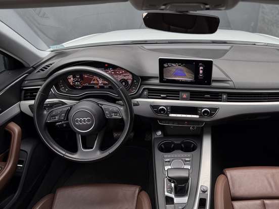 AUDI-A4-2019