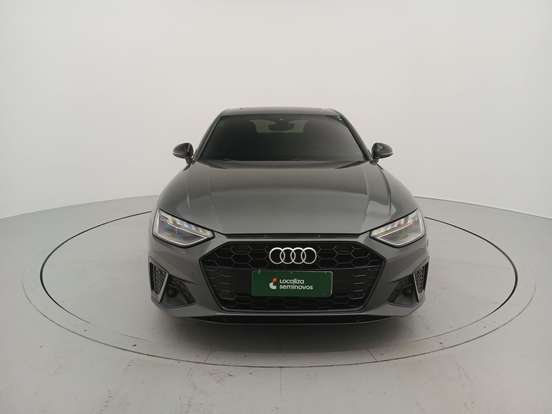 AUDI-A4-2023