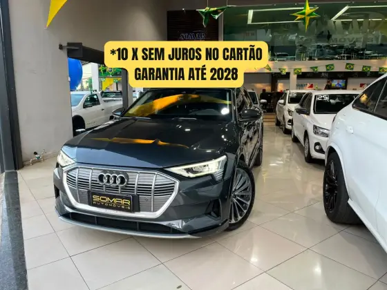 AUDI E-TRON ELÉTRICO PERFORMANCE BLACK QUATTRO