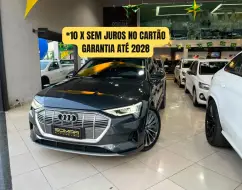AUDI E-TRON ELÉTRICO PERFORMANCE BLACK QUATTRO AUDI E-TRON ELÉTRICO PERFORMANCE BLACK QUATTRO