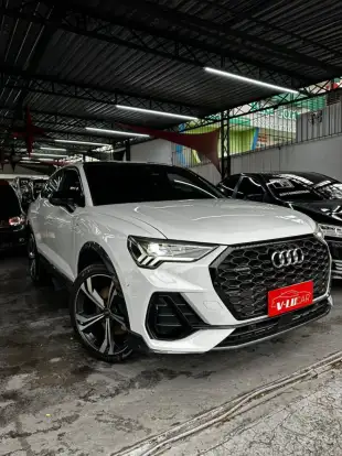 AUDI-Q3-2023