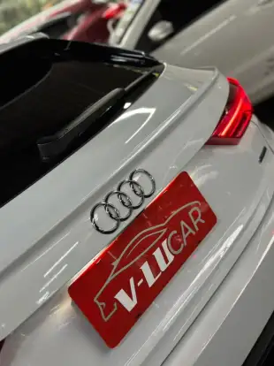 AUDI-Q3-2023