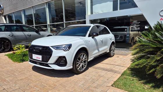 AUDI Q3 2.0 40 TFSI GASOLINA PERFORMANCE BLACK QUATTRO TIPTRONIC