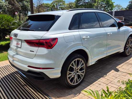 AUDI-Q3-2.0 40 TFSI GASOLINA PERFORMANCE BLACK QUATTRO TIPTRONIC AUDI-Q3-2023
