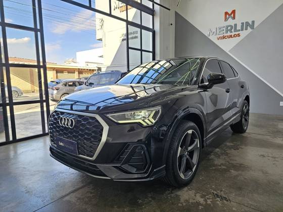 AUDI Q3 2.0 40 TFSI GASOLINA SPORTBACK PERFORMANCE BLACK QUATTRO TIPTRONIC