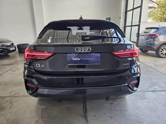 AUDI-Q3-2.0 40 TFSI GASOLINA SPORTBACK PERFORMANCE BLACK QUATTRO TIPTRONIC AUDI-Q3-2022