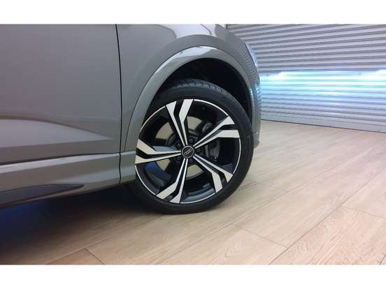 AUDI-Q3-2.0 40 TFSI GASOLINA SPORTBACK PERFORMANCE QUATTRO TIPTRONIC AUDI-Q3-2024