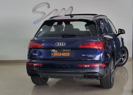 AUDI-Q5-2022