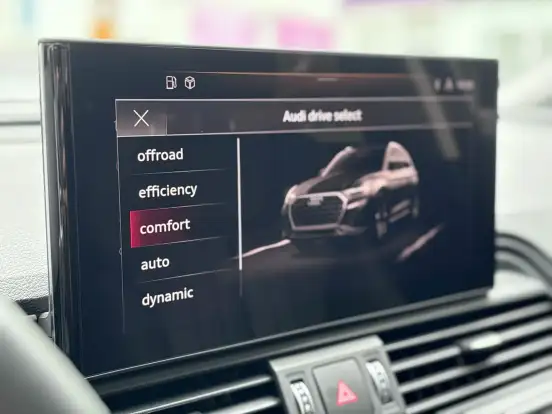AUDI-Q5-2023