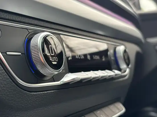 AUDI-Q5-2023