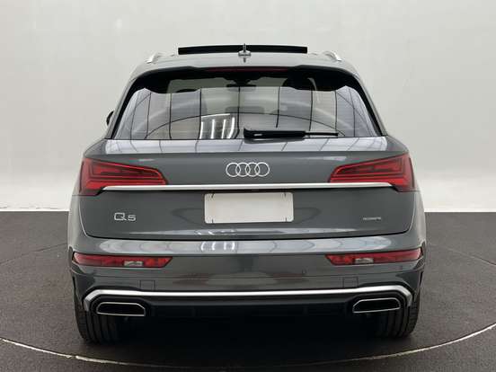 AUDI-Q5-2023
