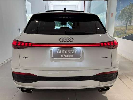 AUDI-Q5-2.0 TFSI GASOLINA S LINE QUATTRO S TRONIC AUDI-Q5-2025