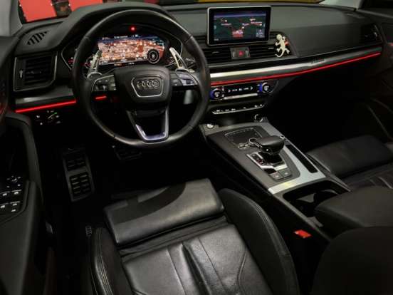 AUDI-Q5-2019